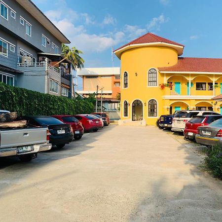 Wangpla Villa Resort Nakhon Sawan Exterior photo