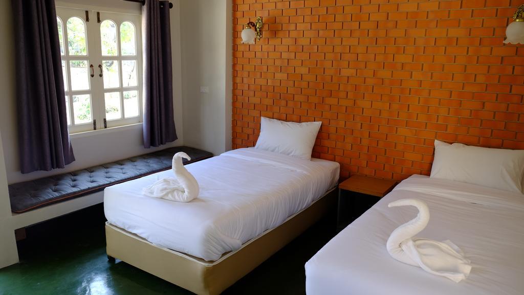 Wangpla Villa Resort Nakhon Sawan Room photo