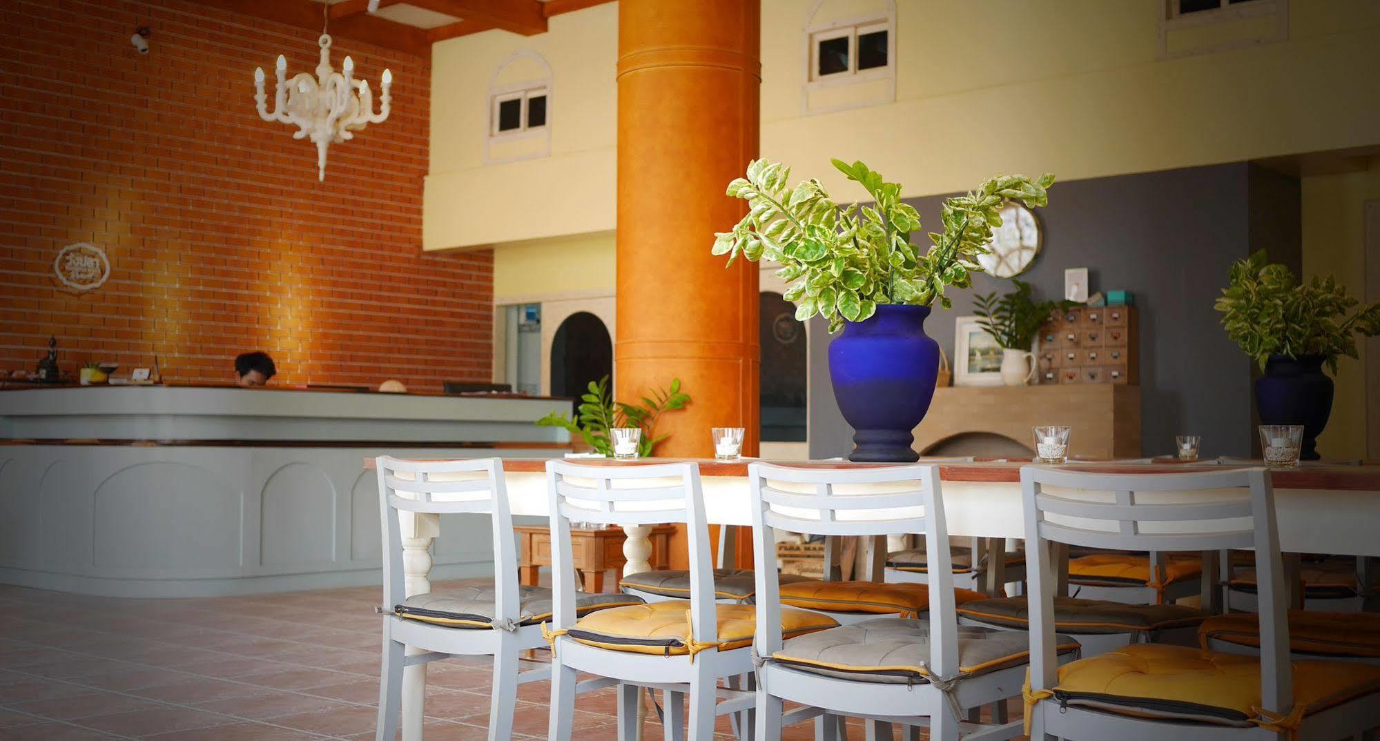 Wangpla Villa Resort Nakhon Sawan Exterior photo