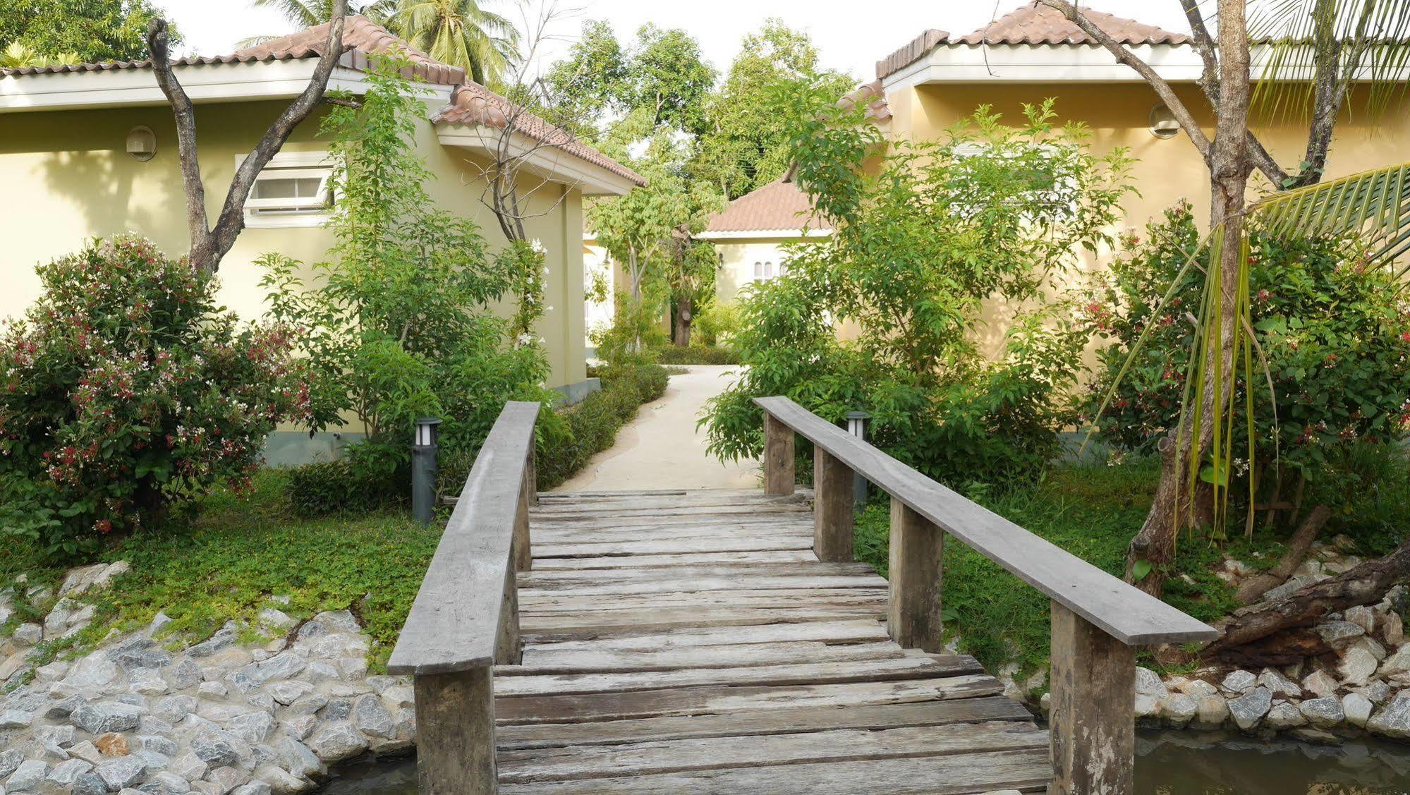 Wangpla Villa Resort Nakhon Sawan Exterior photo