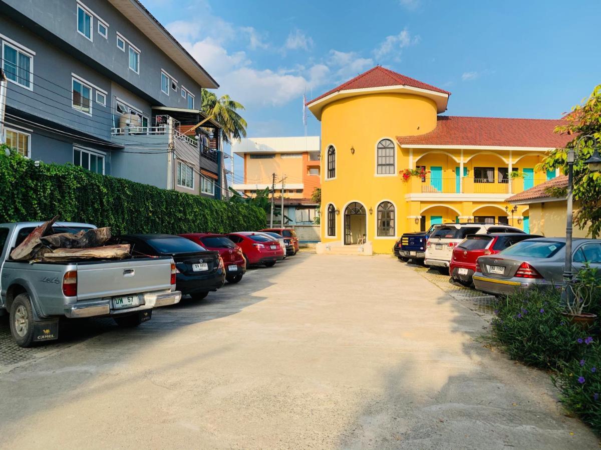 Wangpla Villa Resort Nakhon Sawan Exterior photo