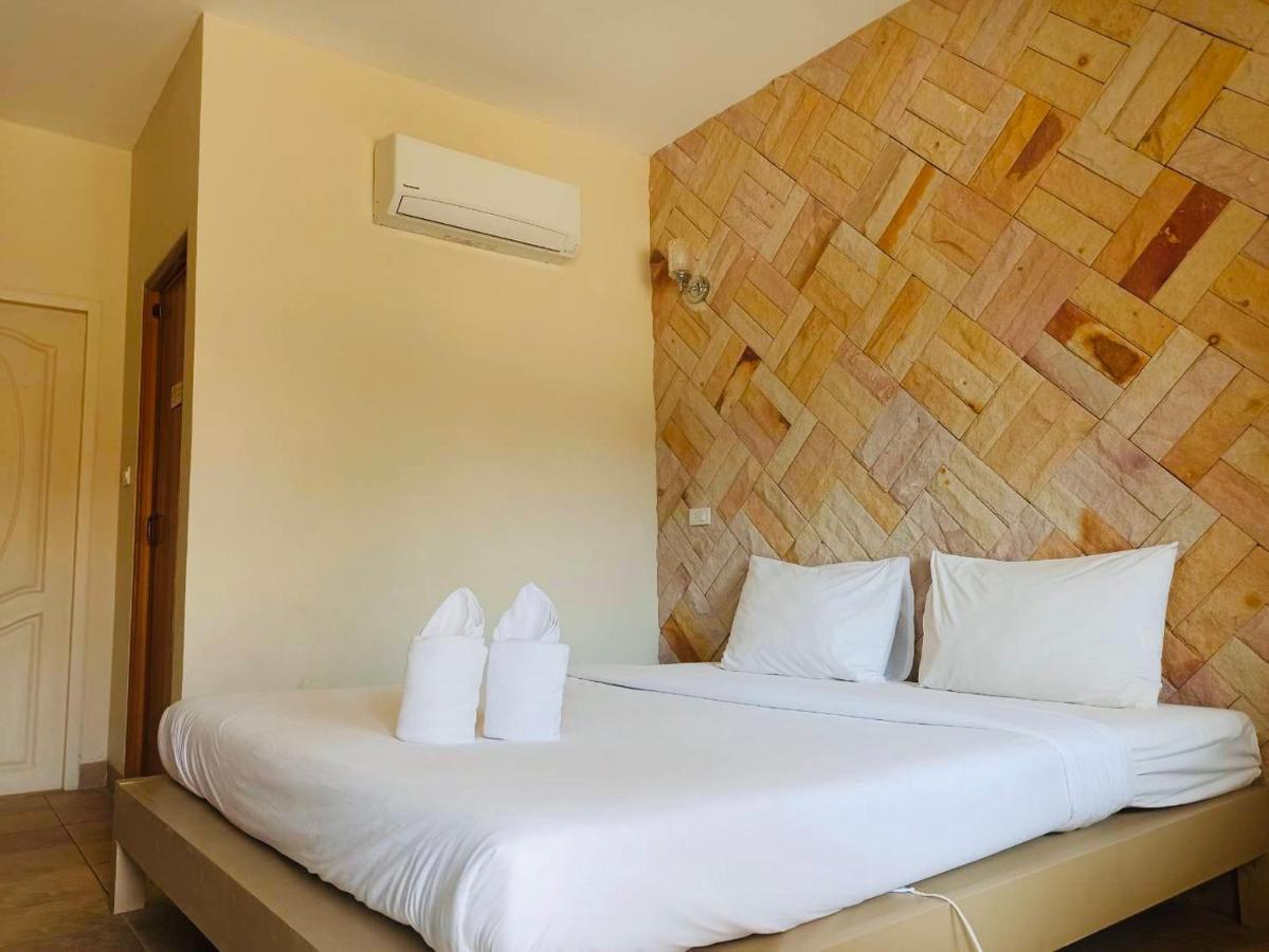 Wangpla Villa Resort Nakhon Sawan Exterior photo