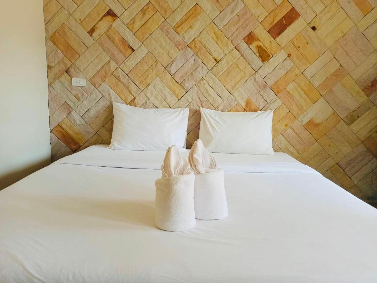 Wangpla Villa Resort Nakhon Sawan Exterior photo