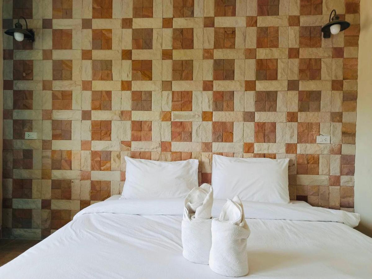 Wangpla Villa Resort Nakhon Sawan Exterior photo
